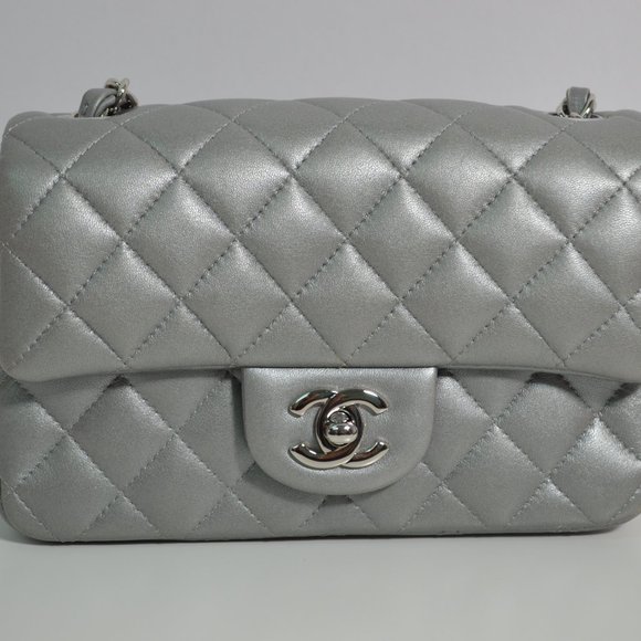Chanel Silver Flap Bag - Picture 1 of 11